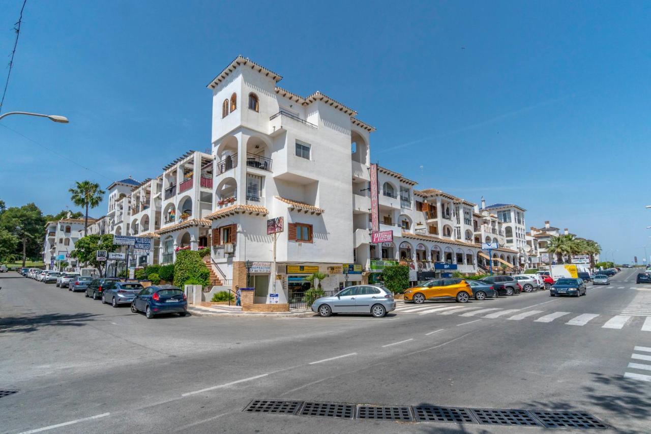 أوريويلا Villamartin Plaza المظهر الخارجي الصورة